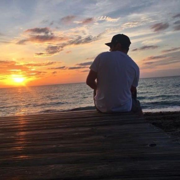 Meet your Posher, Derrick - Picture 1 of 1